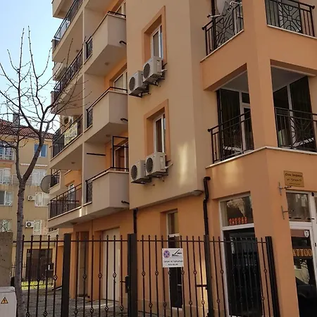 Zefira Apartamento Pomorie